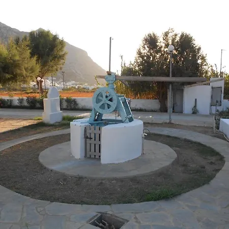 בית הארחה Ktima Edem קאמארי