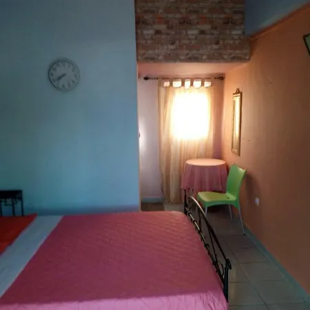 בית הארחה Ktima Edem