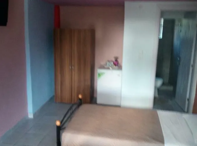 Ktima Edem Gasthuis *