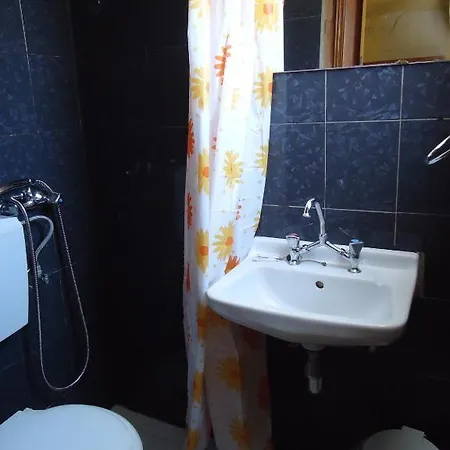 Pensión Ktima Edem Kamarai